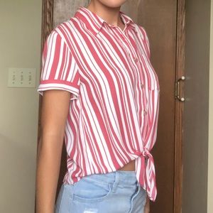BUTTON DOWN PINK STRIPED CROP